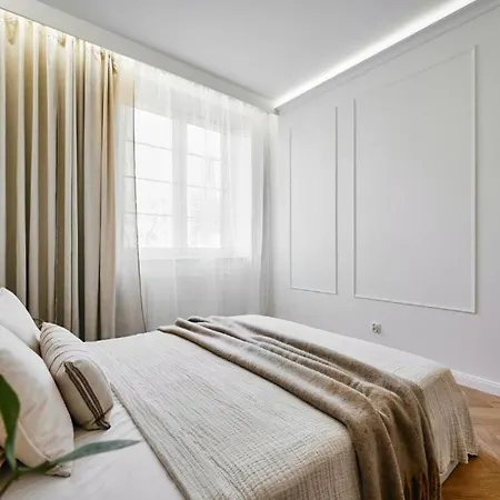 Krasinskiego- W Centrum Krakowa, Doskonala Lokalizacja Apartment